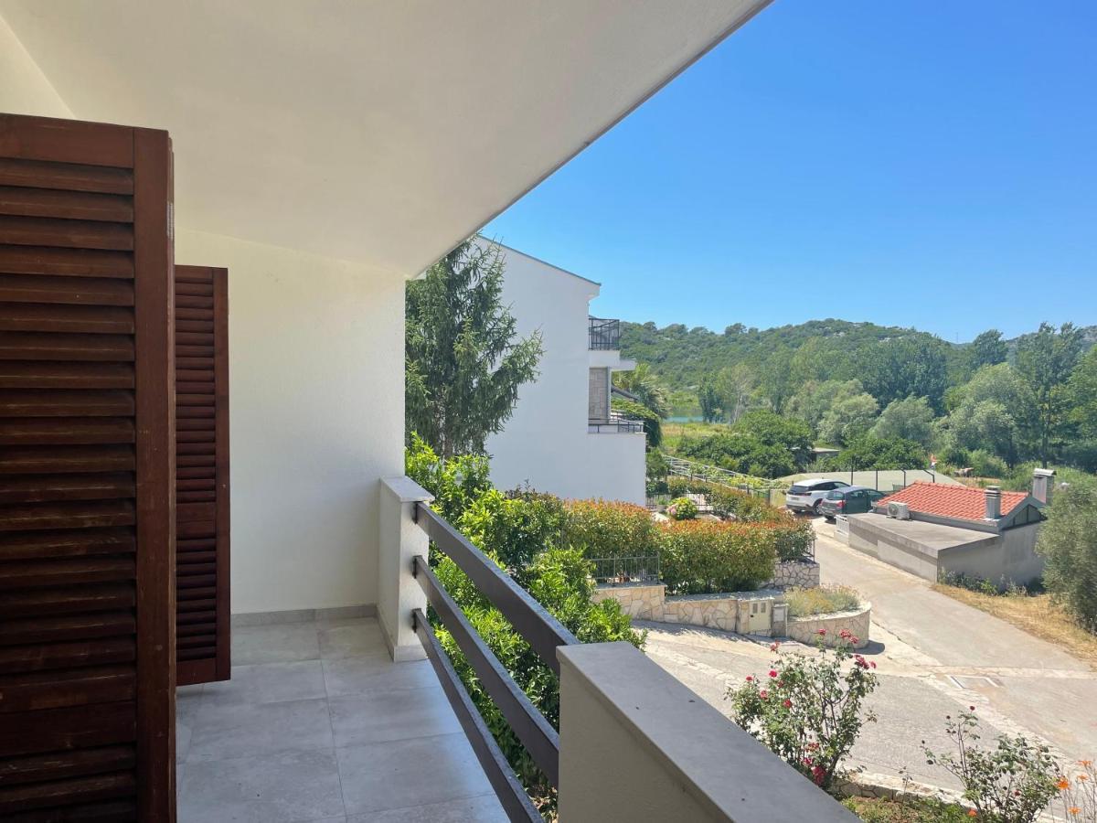 Six Bedroom Holiday Home Matea Ploce  Exterior foto